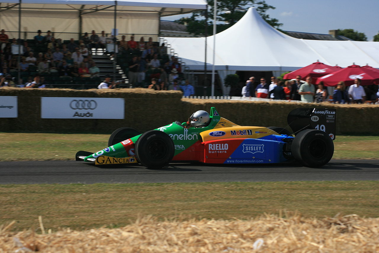 1280px-Benetton-Ford_B188,_1988_-_Flickr_-_Supermac1961.jpg