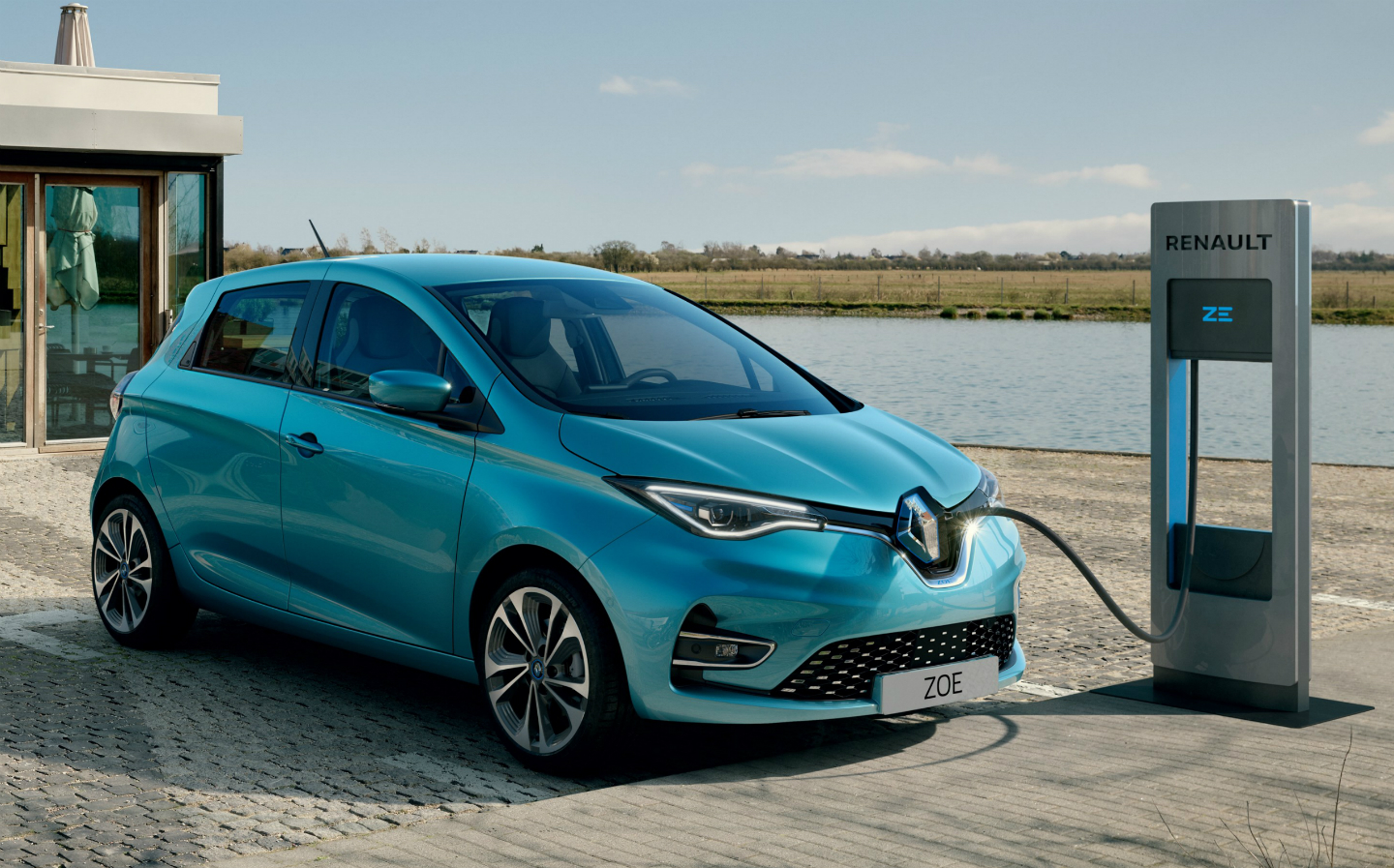 2020-Renault-Zoe-Reveal-03.jpg