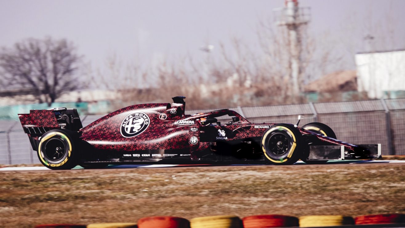 Alfa Romeo Racing 1.jpg