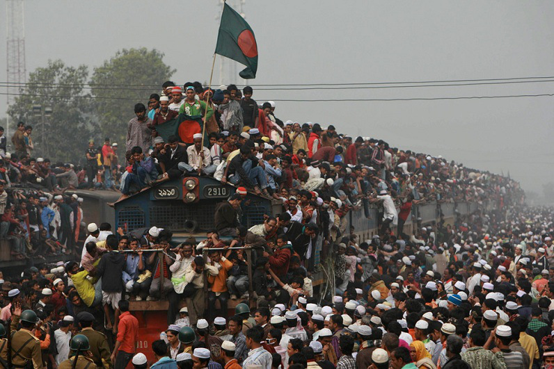 busiest-train-ever.jpg