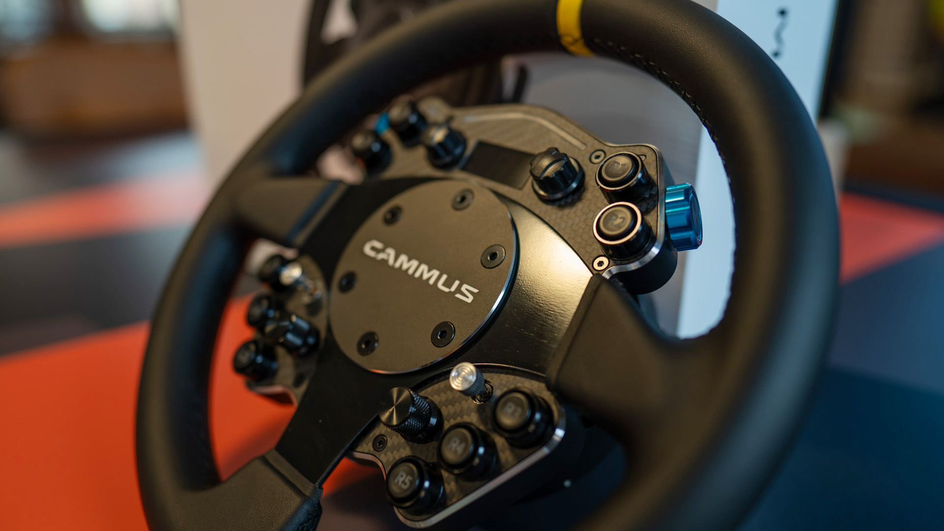 Cammus C12 sim racing wheel front.jpg