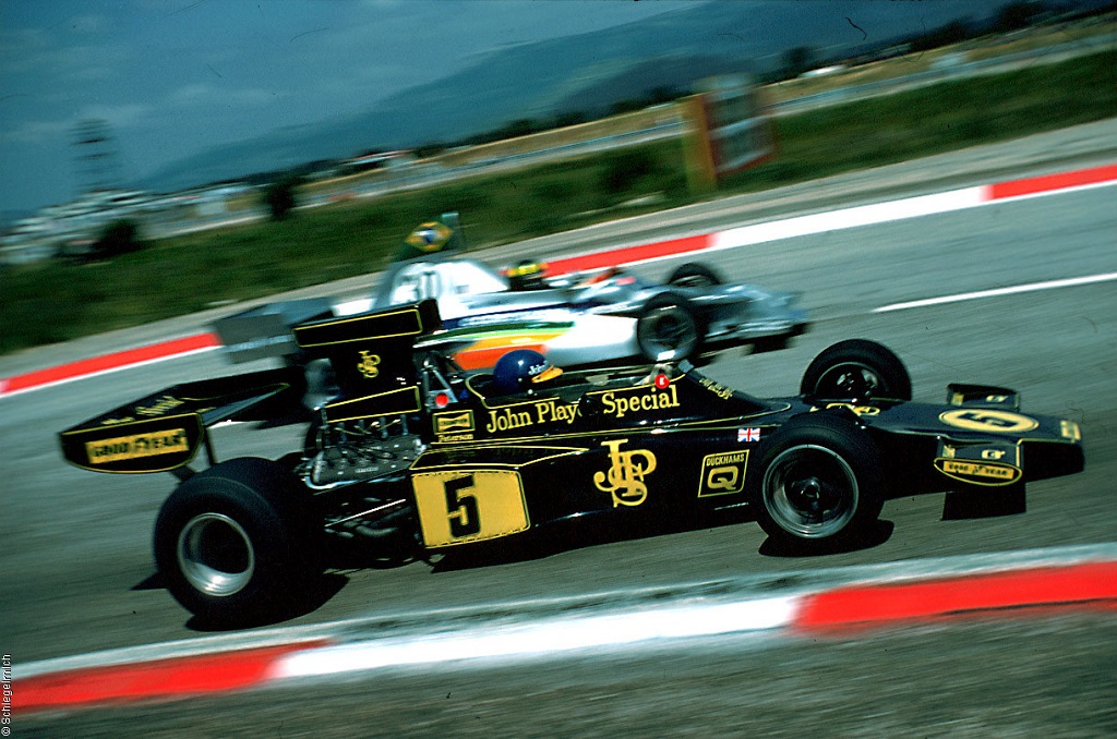 Formula One - Lotus 1975.jpg
