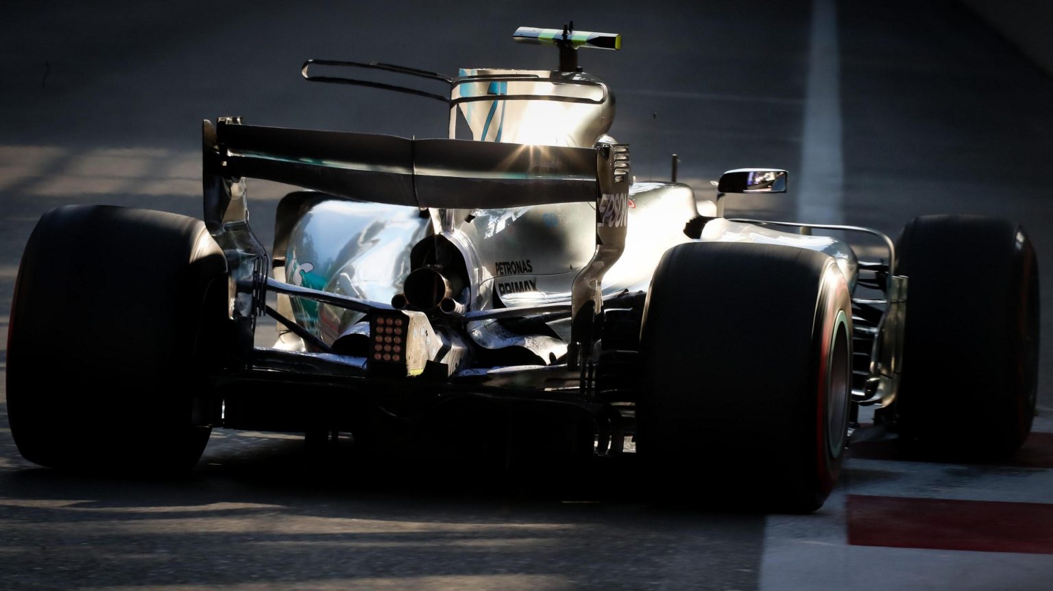 Hamilton - Mercedes Stuggles at Baku.jpg