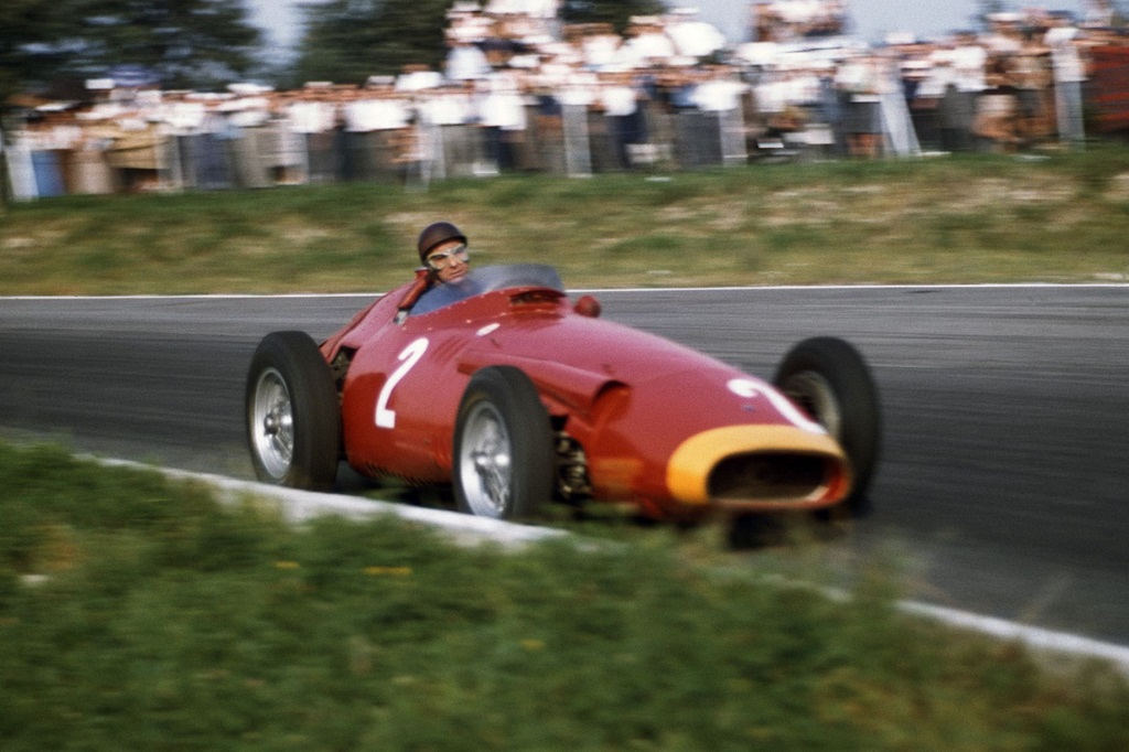 Juan-Manuel-Fangio.jpg