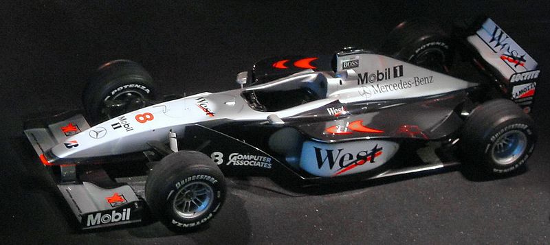 McLaren_MP4-13_Stuttgart.jpg