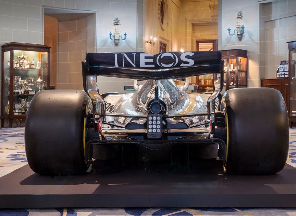 Mercedes F1 2020 Livery 3.jpg