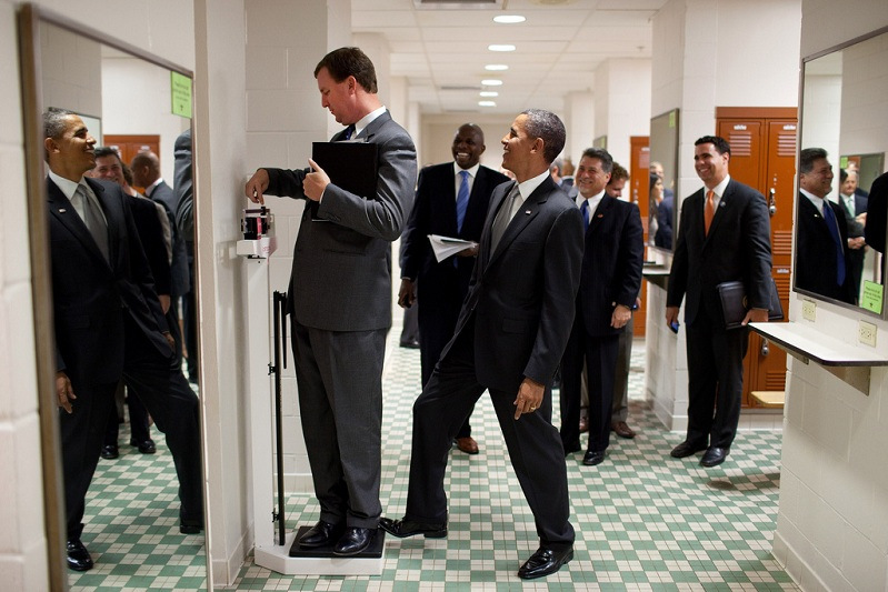 obama-standing-on-scale-practical-joke.jpg