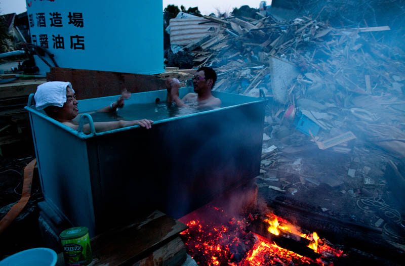 outdoor-hot-tub-in-japan-after-tsunami-earthquake-2011.jpg