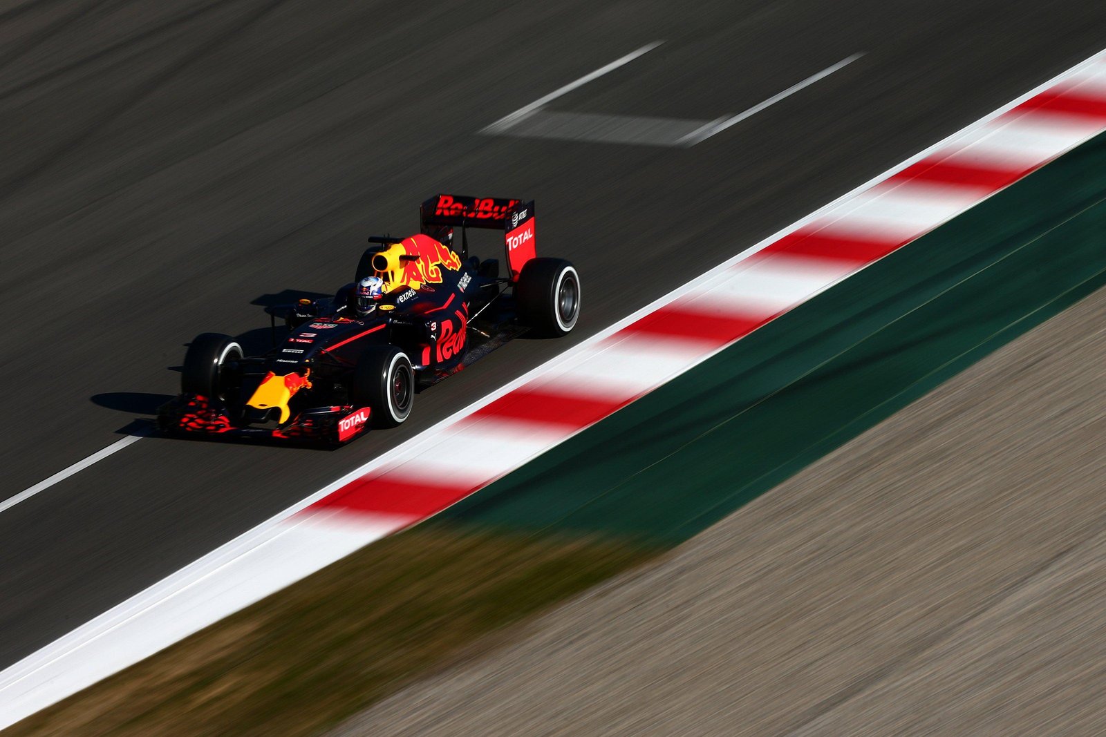 Rate the Grid - Daniel Ricciardo 4.jpg