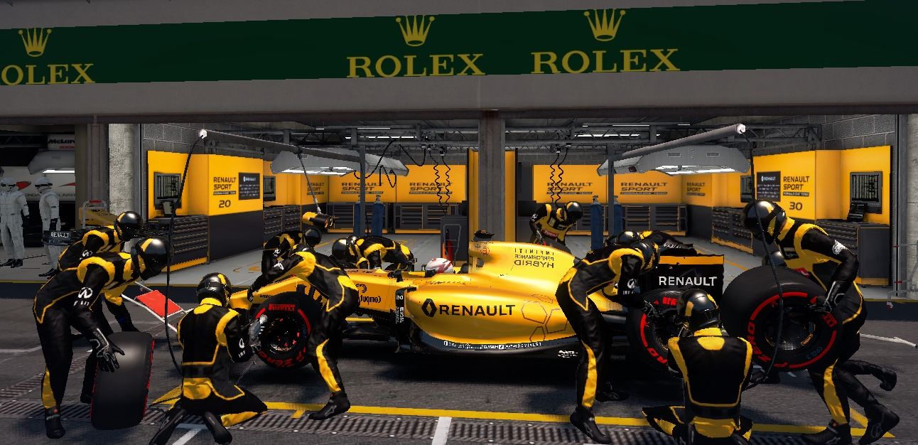Renault pits.jpg