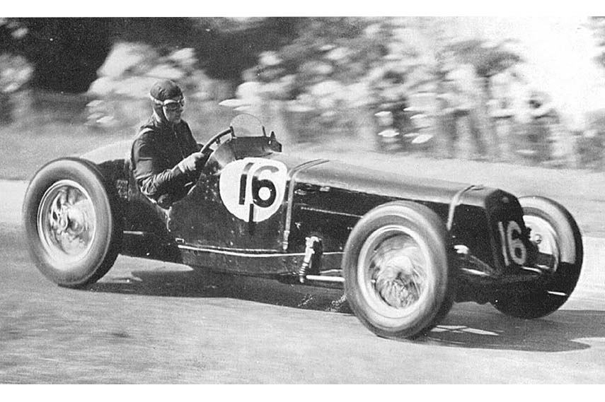 Richard-Dick-Seaman-and-the-Mercedes-Silver-Arrows-Delage-1936-snaplap.net_.jpg