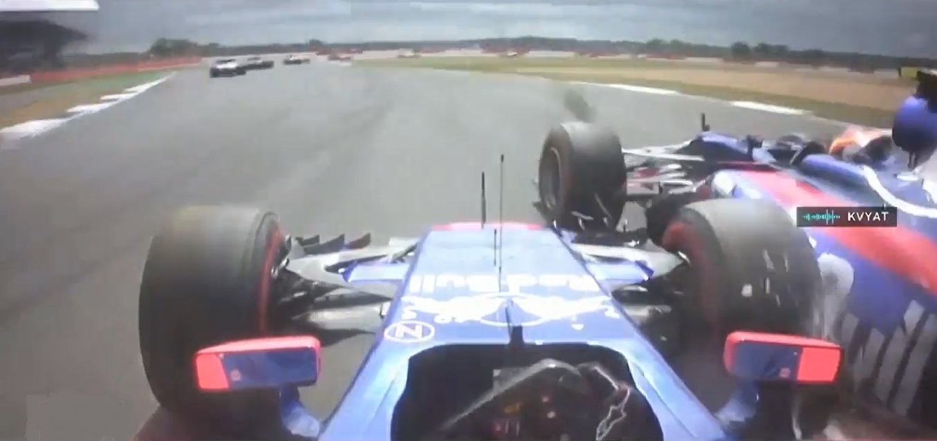 Sainz Kvyat Crash - British Grand Prix 2.jpg