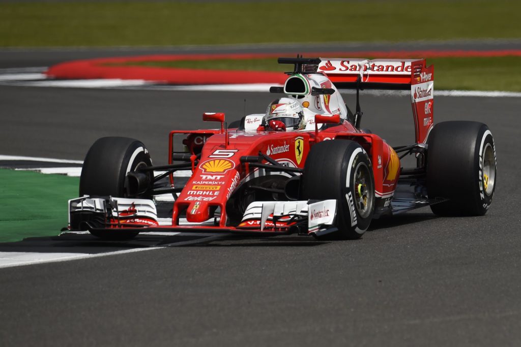 Sebastian-Vettel-Ferrari-SF16-H-tries-Great-Britain-GP-Silverstone-F1-2016-Foto-Ferrari-1024x683.jpg