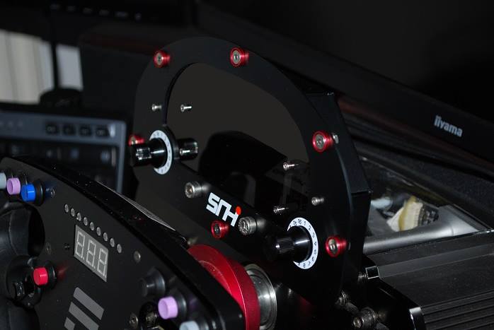 Sim Racing Hardware Wheel Plate Teaser.jpg