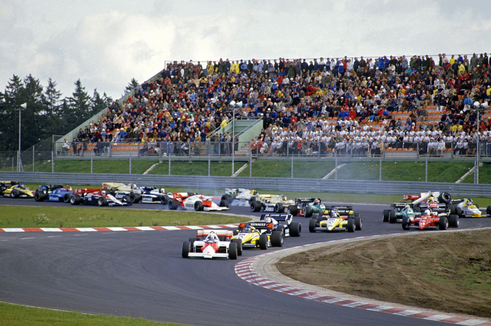 start-of-the-european-gp-f1-1984-nurburgring-gp-track-foto-williams.jpg
