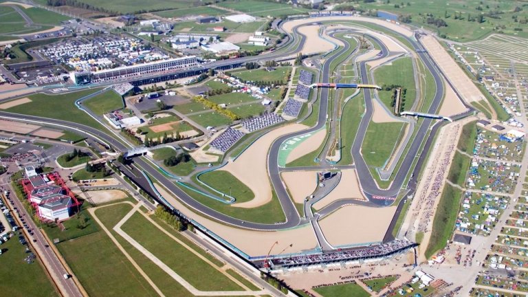 track-days-magny-cours-gp-circuit.jpg