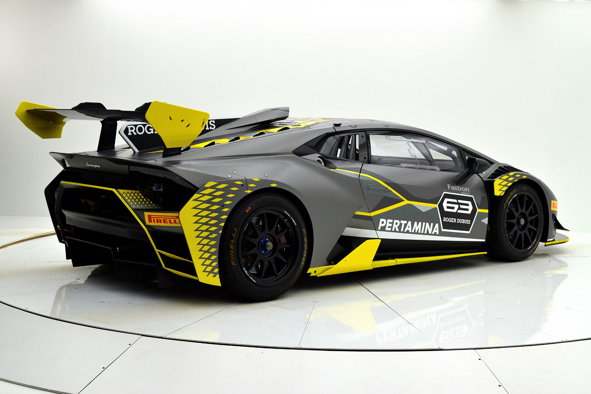 Used-2017-Lamborghini-Huracan-Super-Trofeo-EVO-1598041027.jpg