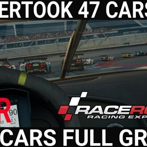 Epic 10 laps with 90 cars at Dubai Autodrom in VR!