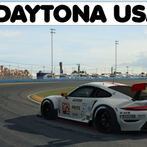 RACEROOM : Daytona & Porsche First Look