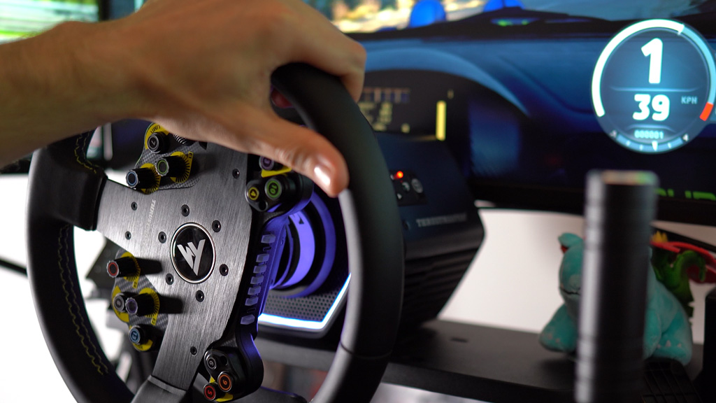 Review: Thrustmaster's EVO Racing Hub, EVO Racing 32R Leather and T818 |  OverTake (Formerly RaceDepartment)