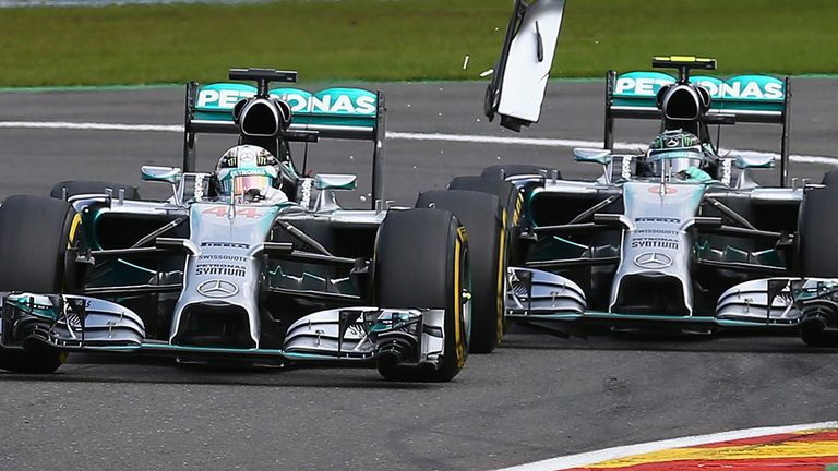 Nico-Rosberg-Lewis-Hamilton_3195016.jpg
