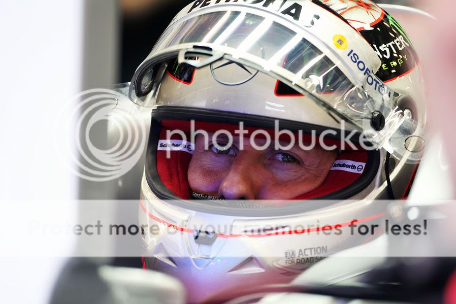 Michael-Schumacher-Helm-Platin-Spa-2012-19-fotoshowImageNew-4c26980d-625044_zpsdb7ff172.jpg