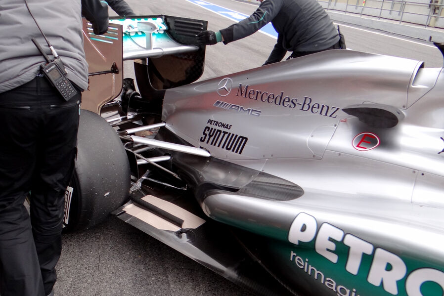 Nico-Rosberg-Mercedes-Formel-1-Test-Barcelona-19-Februar-2013-19-fotoshowImageNew-3a869127-662105.jpg