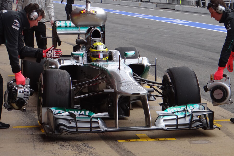 Nico-Rosberg-Mercedes-Formel-1-Test-Barcelona-19-Februar-2013-19-fotoshowImageNew-707f9509-662085.jpg